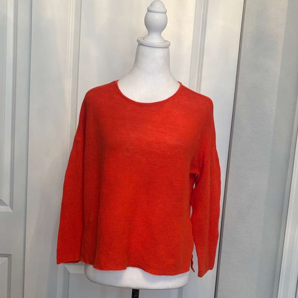 Eileen Fisher Vibrant Red Knit Top. very light breathable fabric.